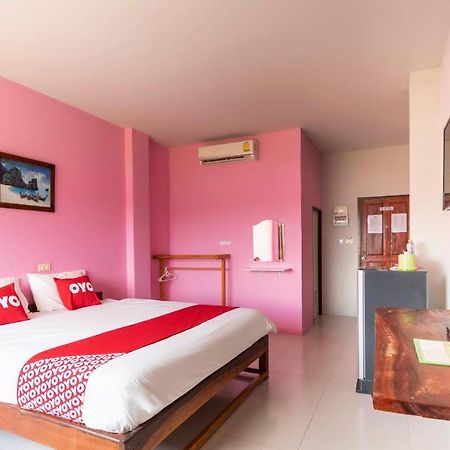 Oyo 632 Thanagrit Apartelle Tha Mai Екстер'єр фото